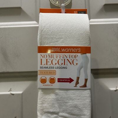 New!Warners Blissful Benefits White Seamless Legging.Size L/XL. Great 4 Layering